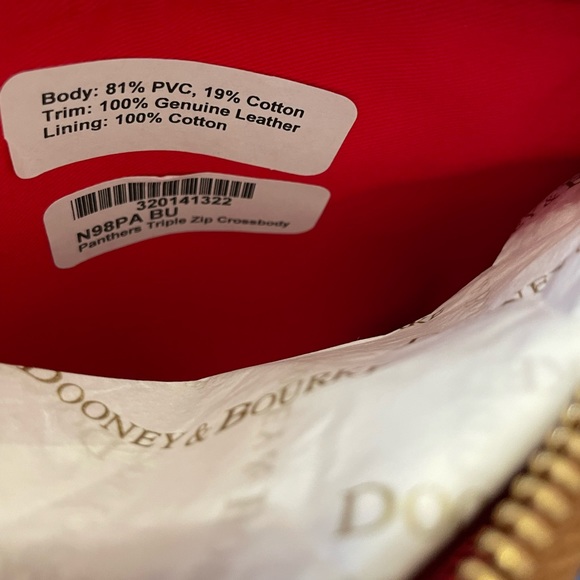 NWT Dooney & Bourke Triple Zip Crossbody - Picture 7 of 7